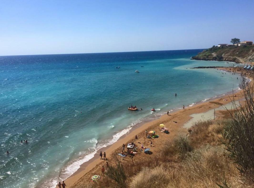 Willa Camping Due Mari Ovile la Marinella Zewnętrze zdjęcie
