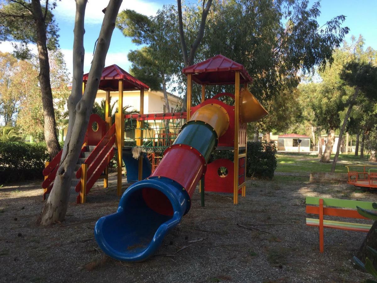 Willa Camping Due Mari Ovile la Marinella Zewnętrze zdjęcie